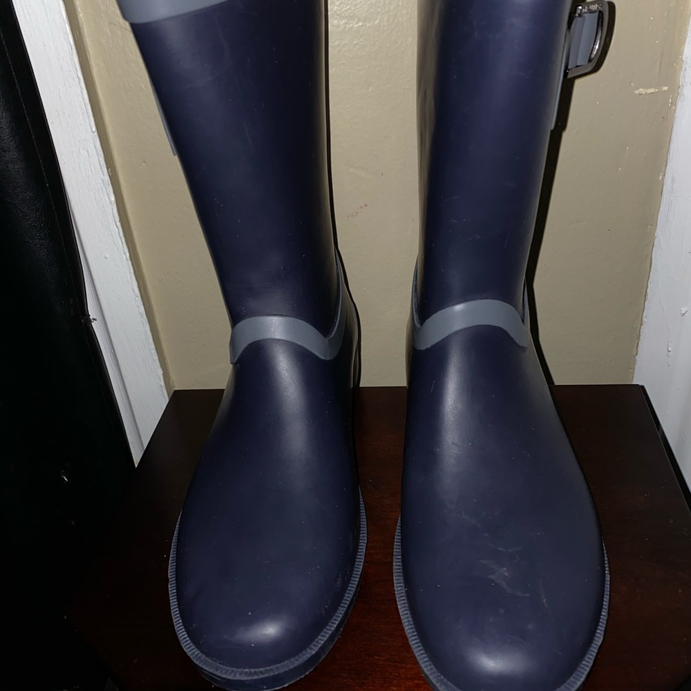 Rain boots
